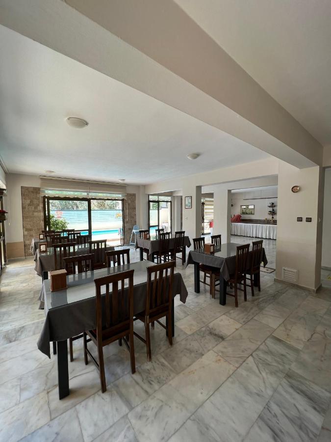 Bayram Hotel Cesme Bagian luar foto