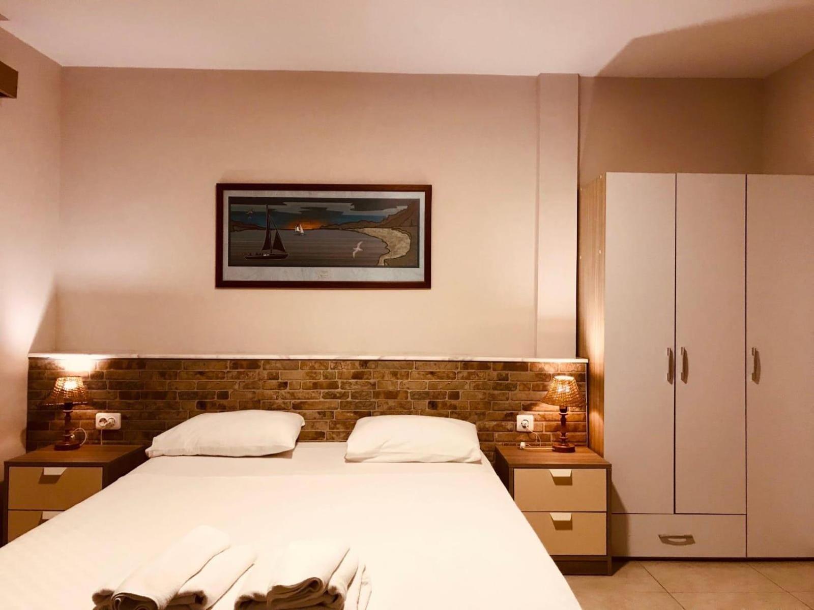 Bayram Hotel Cesme Bagian luar foto